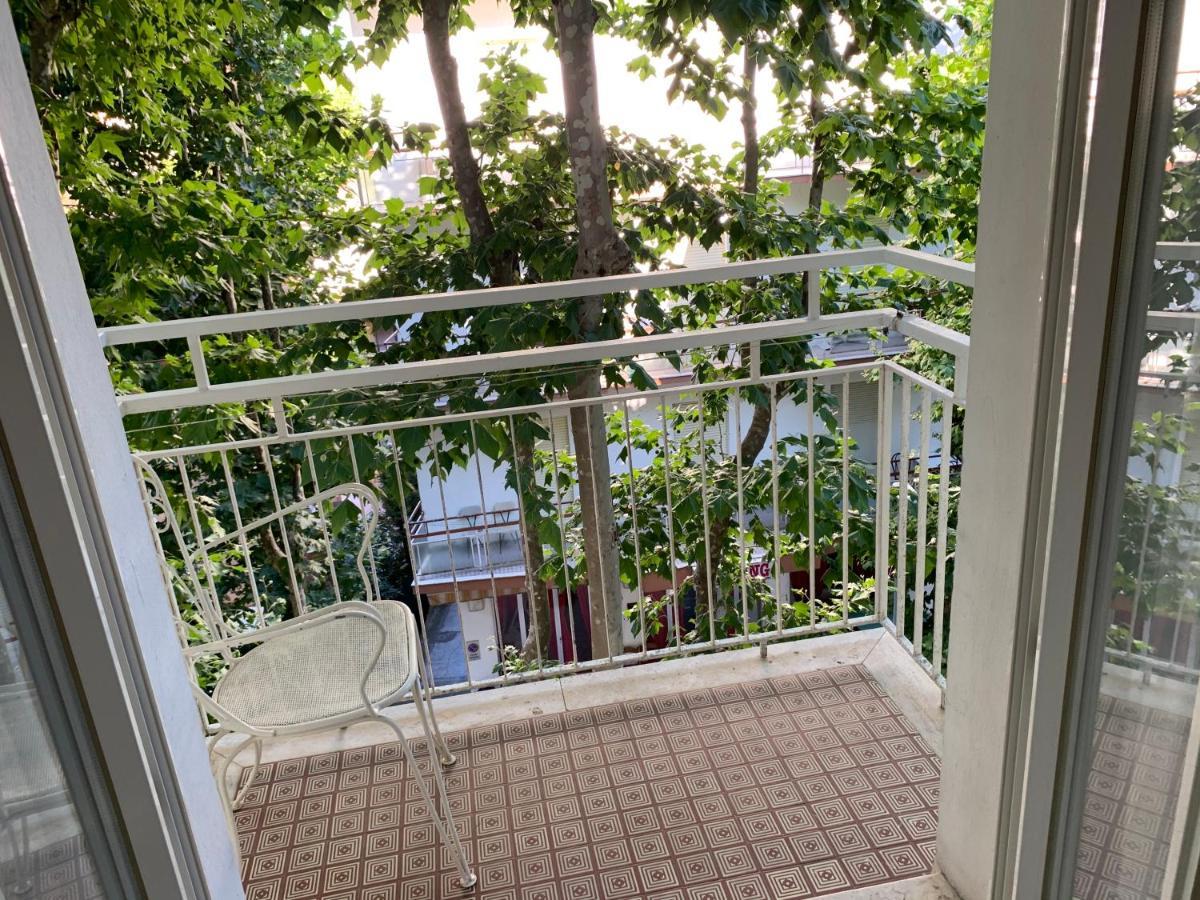 Hotel Ginevra E Residence Cattolica Kültér fotó
