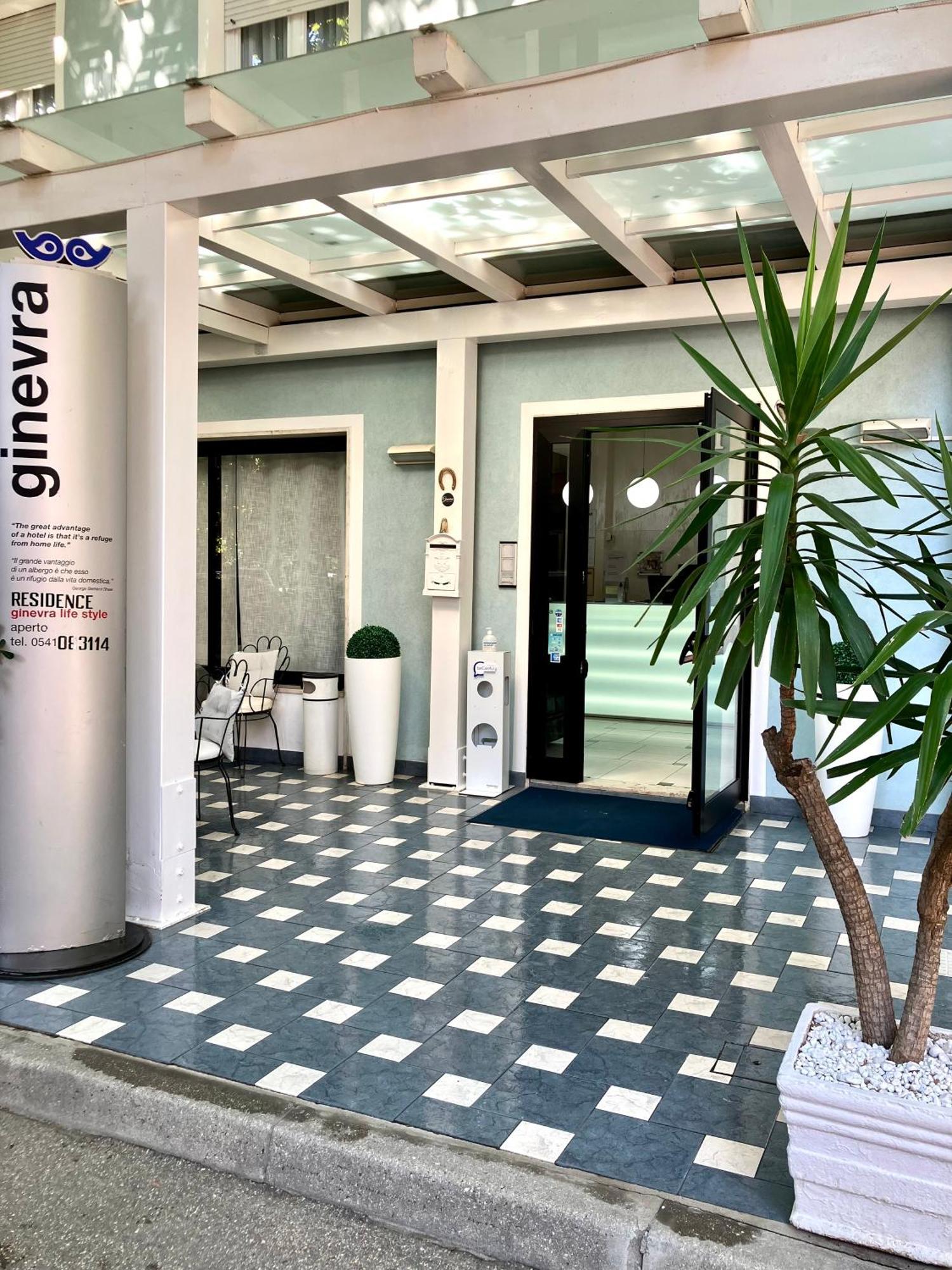 Hotel Ginevra E Residence Cattolica Kültér fotó